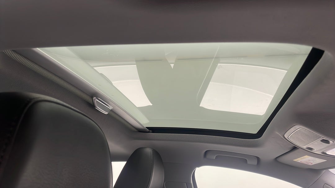 Interior Sunroof/Moonroof
