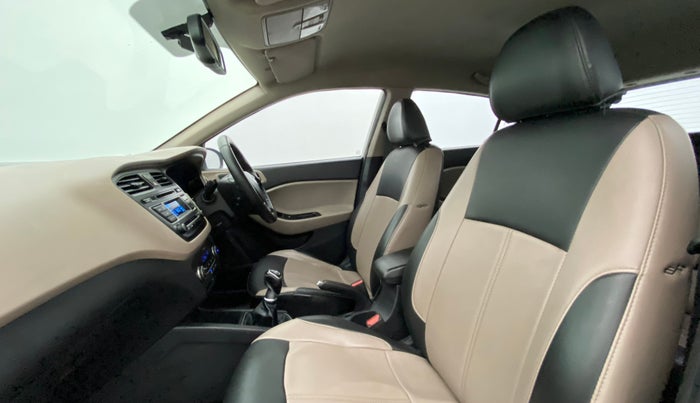 2015 Hyundai Elite i20 ASTA 1.4 CRDI, Diesel, Manual, 96,222 km, Right Side Front Door Cabin