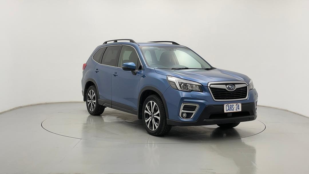 2020 Subaru Forester 2.5i Premium (awd), Automatic, 49345 km, Right Front Diagonal (45- Degree) View