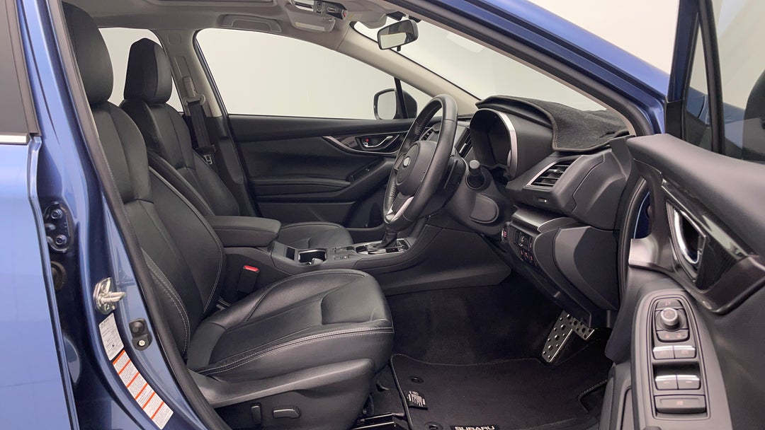 2017 Subaru Impreza 2.0i-s (awd), Automatic, 47781 km, Right Side Front Door Cabin View