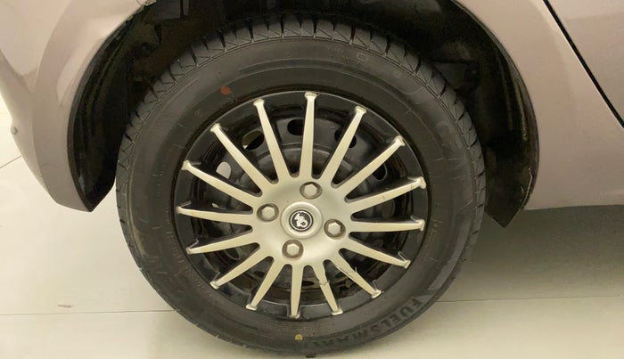 2017 Tata Tiago XZ DIESEL, Diesel, Manual, 45,130 km, Right Rear Wheel