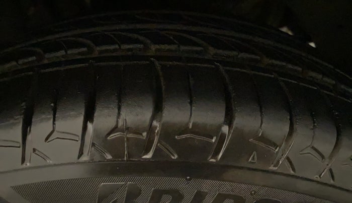 2017 Tata Tiago XZ DIESEL, Diesel, Manual, 45,130 km, Left Front Tyre Tread
