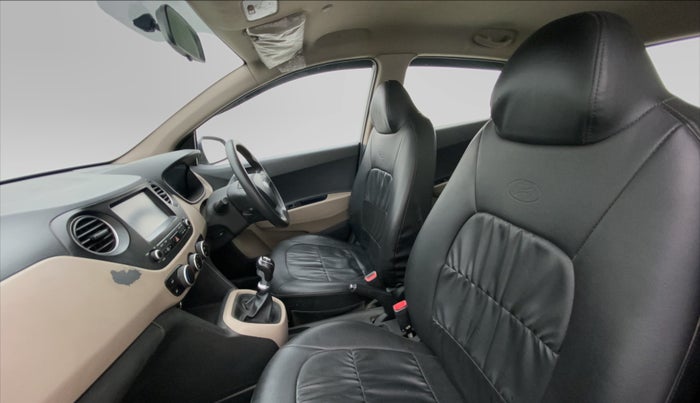 2017 Hyundai Grand i10 Sportz1.2 CRDI, Diesel, Manual, 68,845 km, Right Side Front Door Cabin