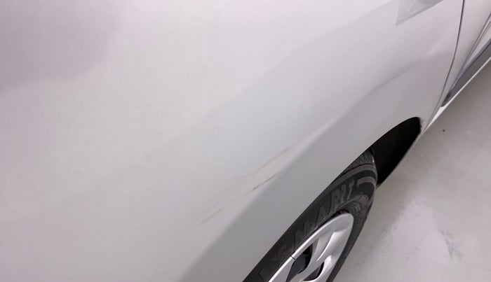 2017 Hyundai Grand i10 Sportz1.2 CRDI, Diesel, Manual, 68,845 km, Right quarter panel - Minor scratches