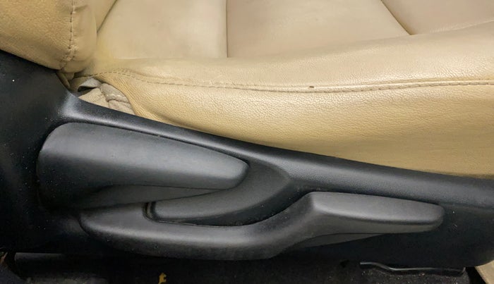2015 Toyota Corolla Altis G CVT PETROL, Petrol, Automatic, 63,857 km, Driver Side Adjustment Panel