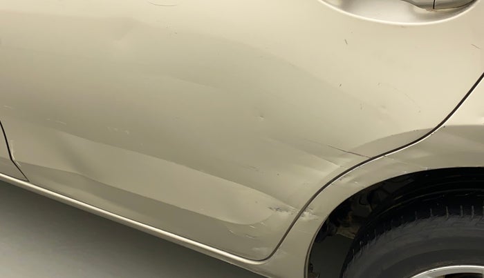 2015 Toyota Corolla Altis G CVT PETROL, Petrol, Automatic, 63,857 km, Rear left door - Minor scratches