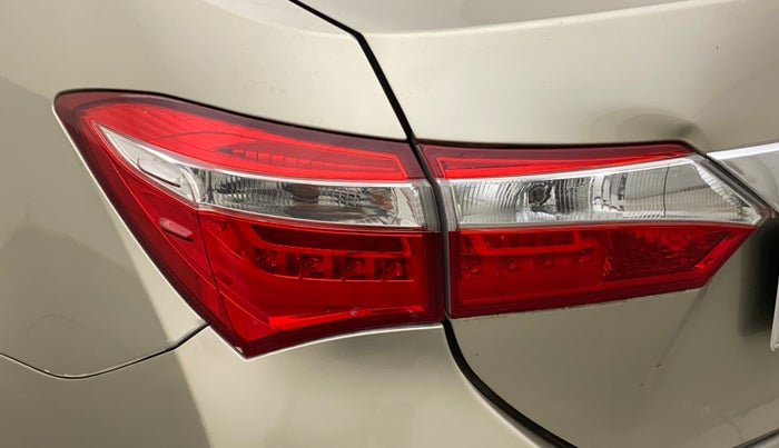 2015 Toyota Corolla Altis G CVT PETROL, Petrol, Automatic, 63,857 km, Left tail light - Reverse gear light not functional