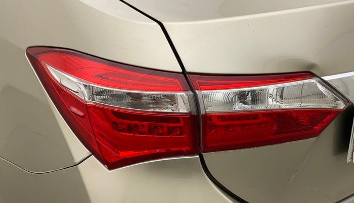 2015 Toyota Corolla Altis G CVT PETROL, Petrol, Automatic, 63,857 km, Left tail light - Minor scratches