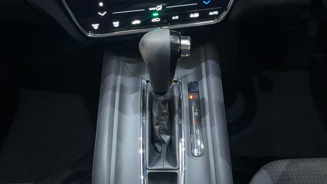 2019 Honda HR-V Vti, Automatic, 57250 km, Gear Lever 