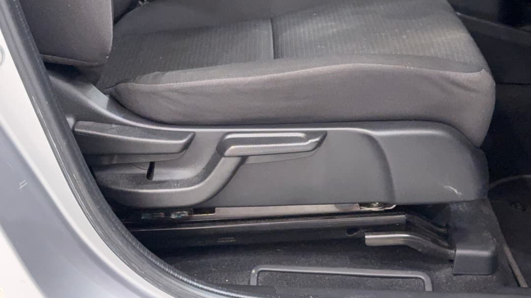 2019 Honda HR-V Vti, Automatic, 57250 km, Drivers Side Adjustment Panel