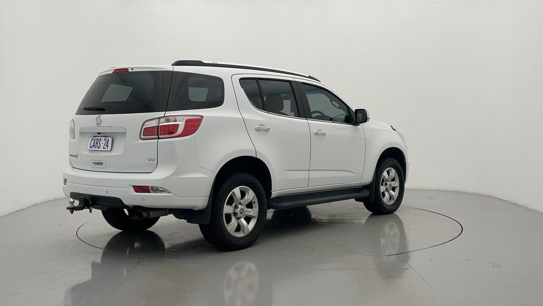 Right Back Diagonal (45- Degree) View