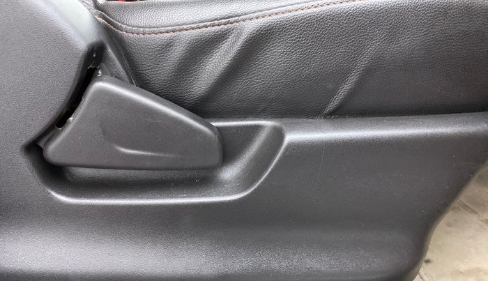 2017 Datsun Redi Go S 1.0, Petrol, Manual, 27,596 km, Driver Side Adjustment Panel