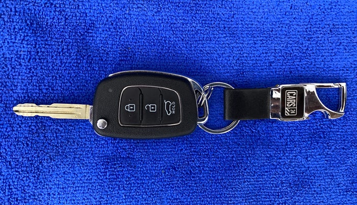 2020 Hyundai NEW I20 SPORTZ 1.2 MT, Petrol, Manual, 26,055 km, Key Close Up