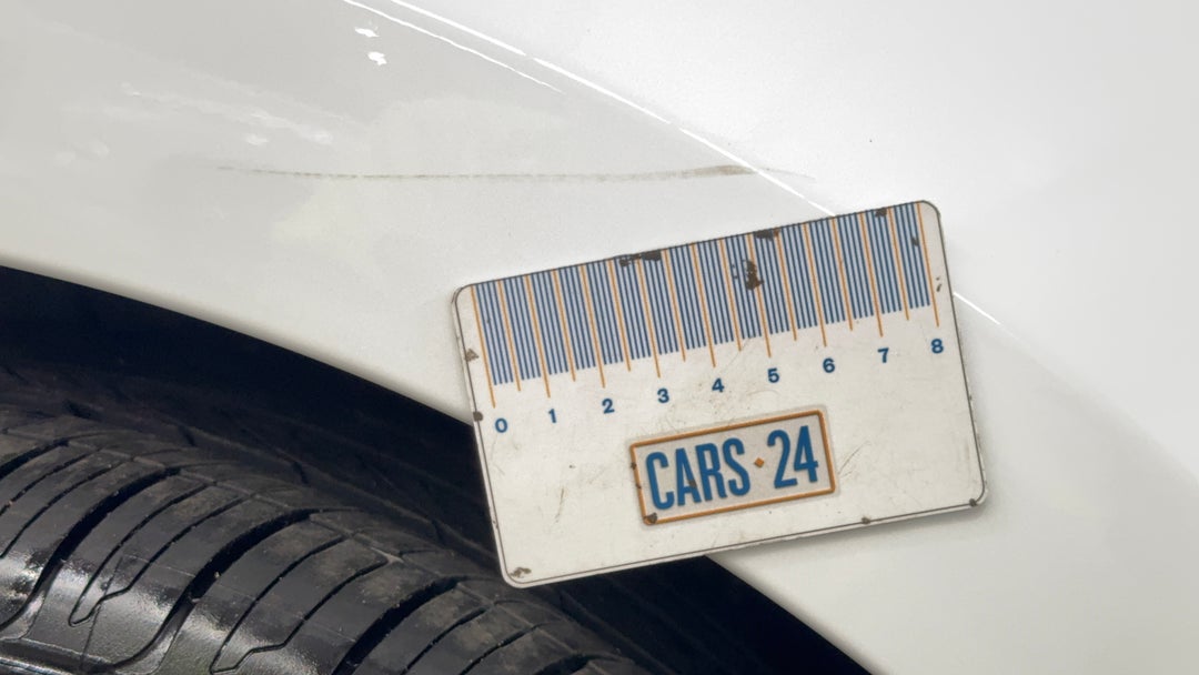 Quarter Panel Front RHS Guard Scratch