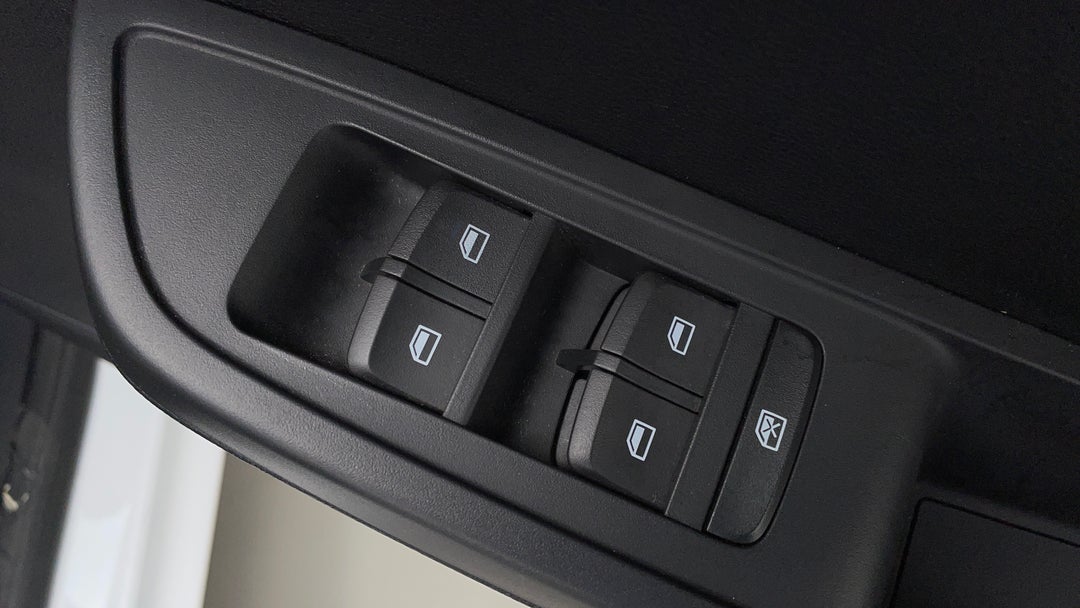 2022 MG 3 Core, Automatic, 33216 km, Drivers Side Door Panel Controls