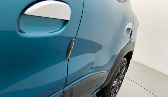 2022 Renault Kwid CLIMBER AMT 1.0, Petrol, Automatic, 9,526 km, Rear left door - Slightly dented