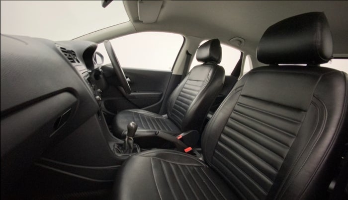 2016 Volkswagen Polo COMFORTLINE 1.2L, Petrol, Manual, 92,915 km, Right Side Front Door Cabin