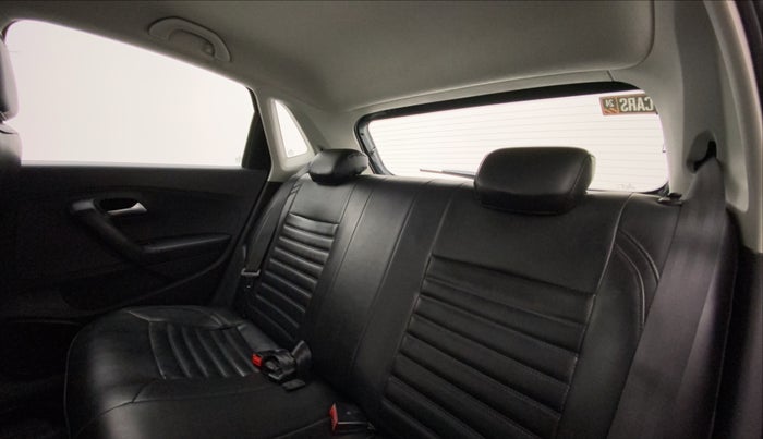 2016 Volkswagen Polo COMFORTLINE 1.2L, Petrol, Manual, 92,915 km, Right Side Rear Door Cabin