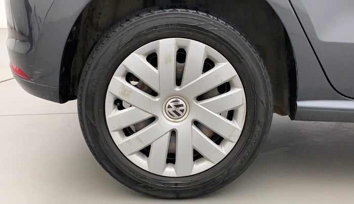 2016 Volkswagen Polo COMFORTLINE 1.2L, Petrol, Manual, 92,915 km, Right Rear Wheel