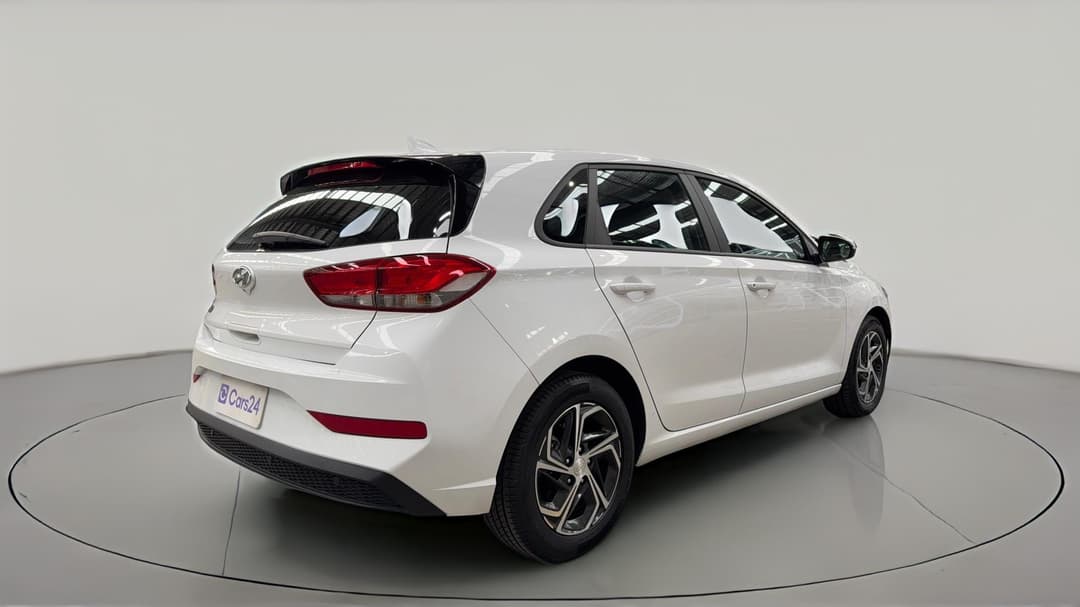 2023 Hyundai i30 i30, Automatic, 26569 km, Right Back Diagonal (45- Degree) View