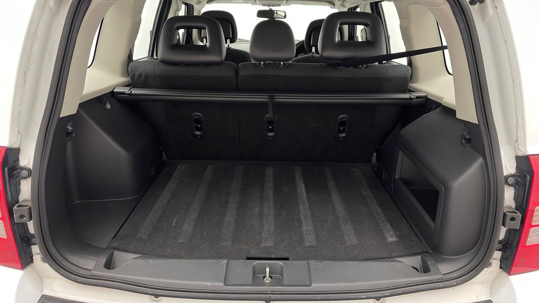 2013 Jeep Patriot Sport (4x2), Manual, 110457 km, Boot Inside View
