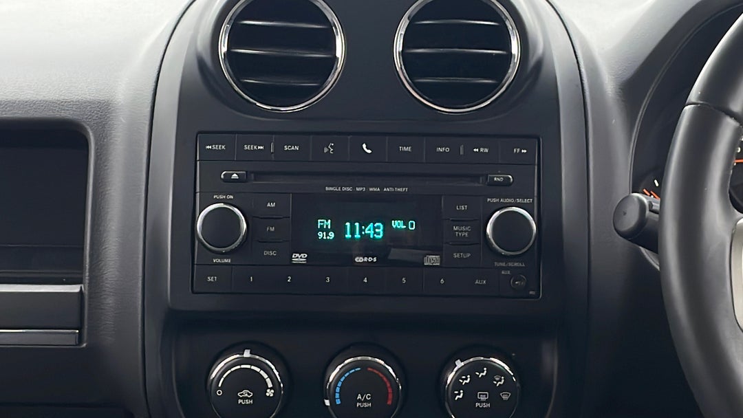 2013 Jeep Patriot Sport (4x2), Manual, 110457 km, Infotainment System