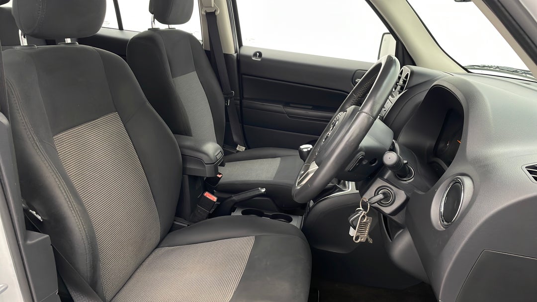 2013 Jeep Patriot Sport (4x2), Manual, 110457 km, Right Side Front Door Cabin View