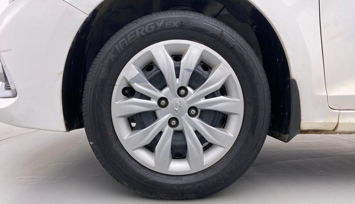 2018 Hyundai Verna 1.4 EX PETROL, Petrol, Manual, 28,388 km, Left Front Wheel