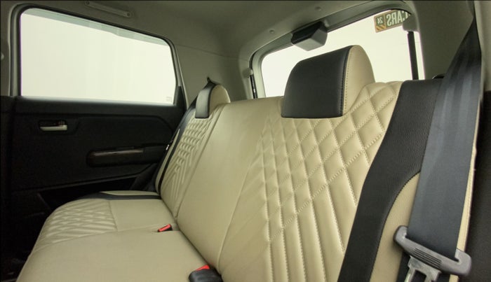 2019 Maruti New Wagon-R VXI (O) 1.0, Petrol, Manual, 5,415 km, Right Side Rear Door Cabin
