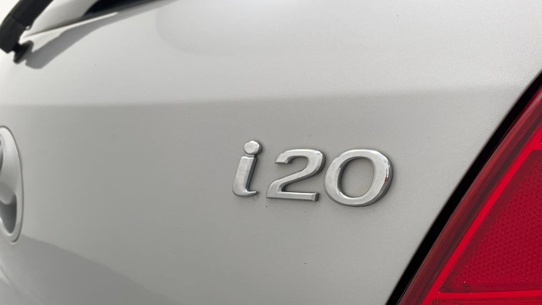 Badge (Boot Right Side)