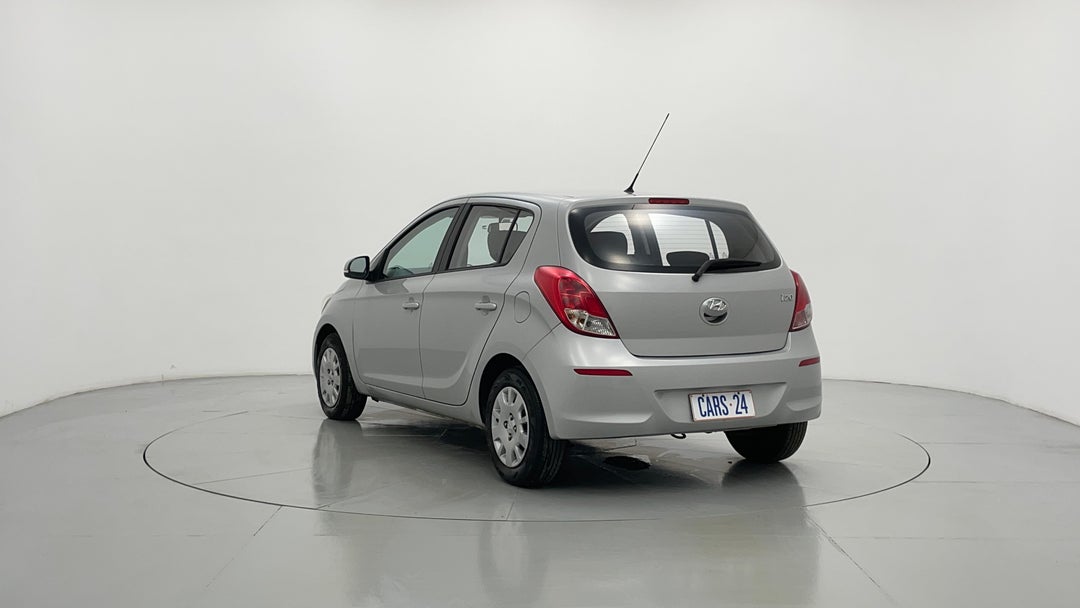 Left Back Diagonal (45- Degree) View