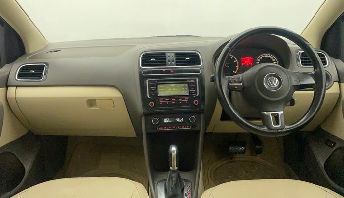 2013 Volkswagen Vento HIGHLINE PETROL AT, Petrol, Automatic, 69,996 km, Dashboard