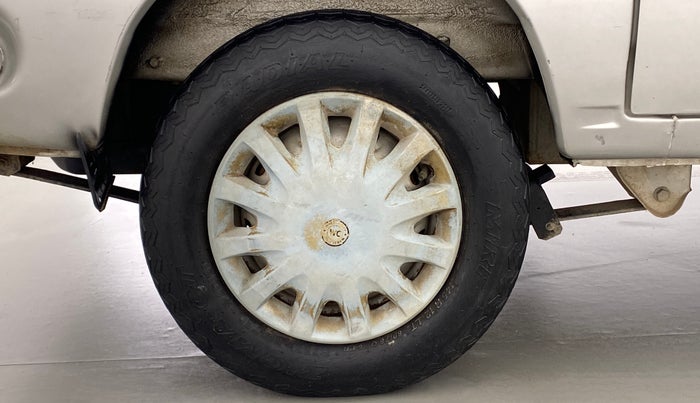 2017 Maruti OMNI E 8 STR, Petrol, Manual, 16,243 km, Right Rear Wheel