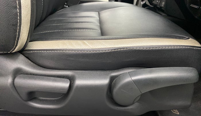 2017 Honda WR-V 1.5 i-DTEC VX MT, Diesel, Manual, 25,127 km, Driver Side Adjustment Panel