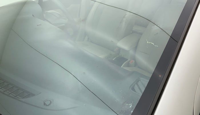 2017 Maruti Ciaz ZXI AT, Petrol, Automatic, 1,02,302 km, Front windshield - Minor spot on windshield