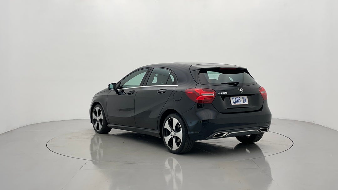 Left Back Diagonal (45- Degree) View