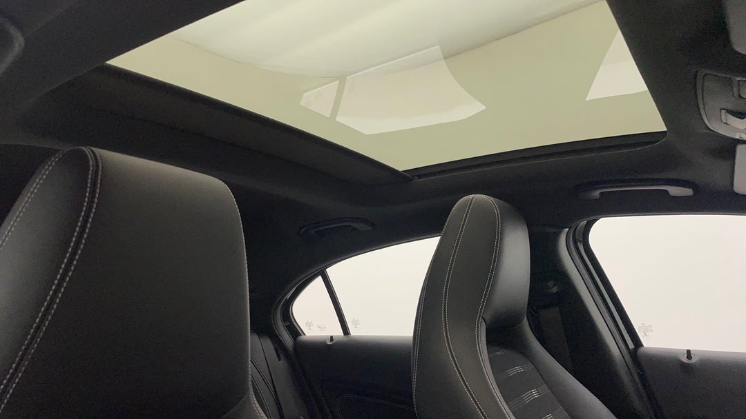 Interior Sunroof/Moonroof