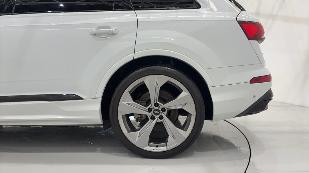 2020 Audi Q7 50 Tdi S Line Quattro Mhev, Automatic, 64189 km, Left Rear Wheel