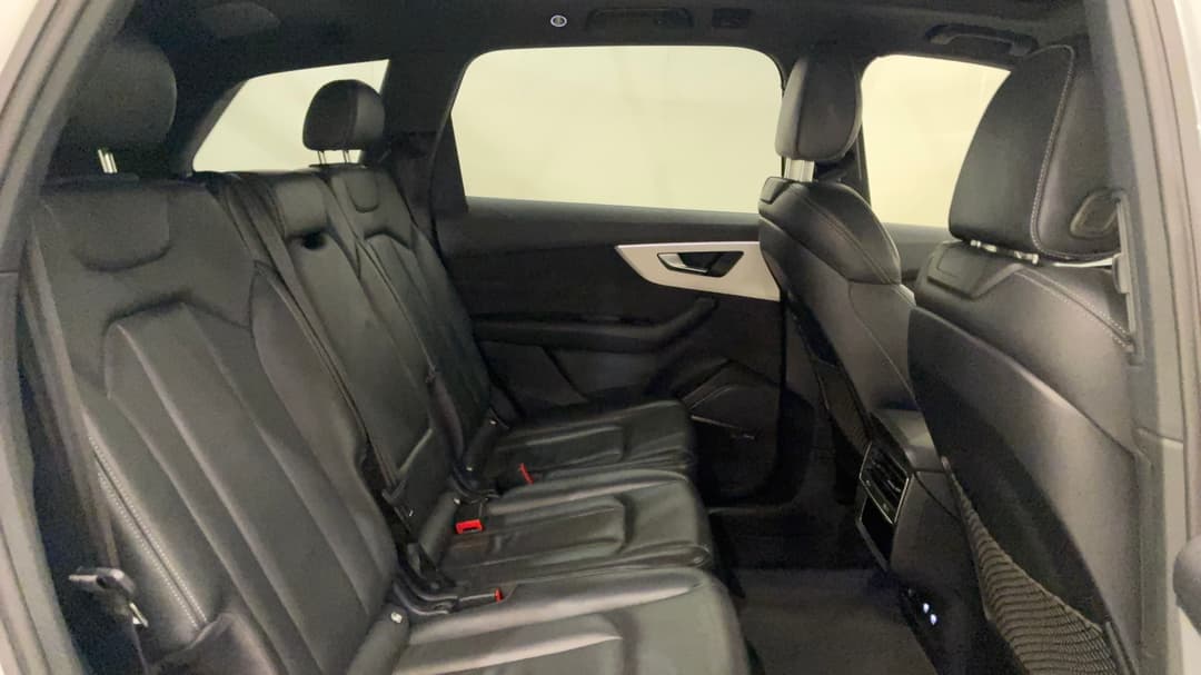 2020 Audi Q7 50 Tdi S Line Quattro Mhev, Automatic, 64189 km, Right Side Rear Door Cabin View