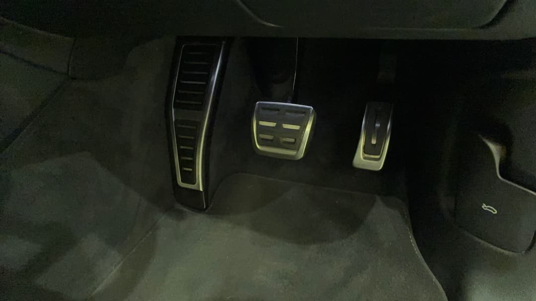 2020 Audi Q7 50 Tdi S Line Quattro Mhev, Automatic, 64189 km, Pedals and Footmat