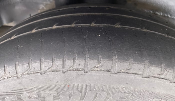 2016 Honda Jazz 1.2 SV MT, Petrol, Manual, 44,507 km, Right Rear Tyre Tread