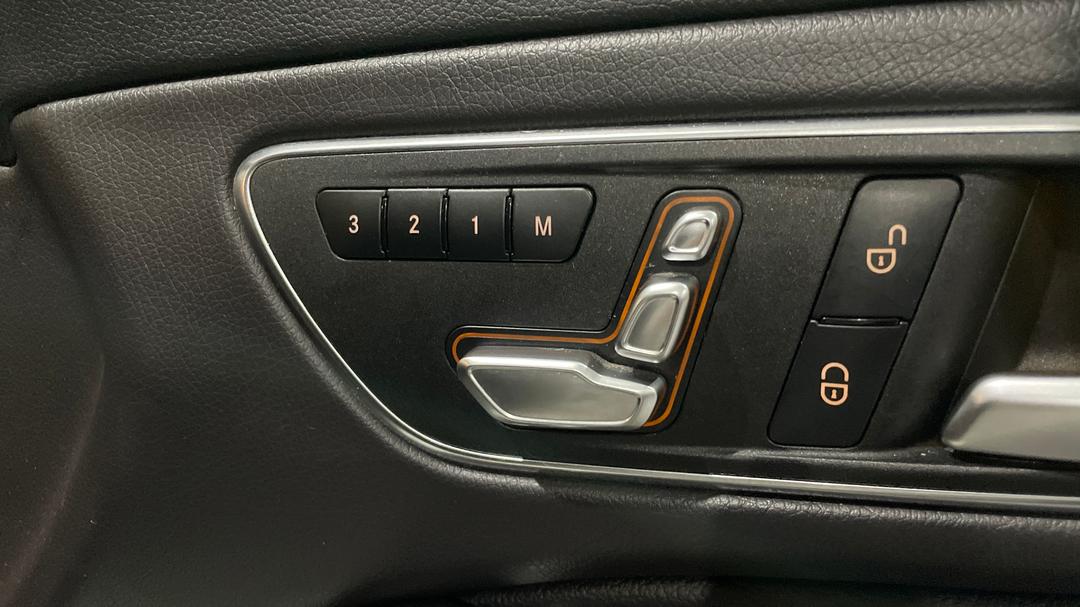 2017 Mercedes-benz CLA 250 Sport 4matic S/brake, Automatic, 98549 km, Drivers Side Adjustment Panel