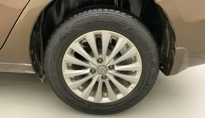 2015 Maruti Ciaz ZXI, Petrol, Manual, 48,211 km, Left Rear Wheel