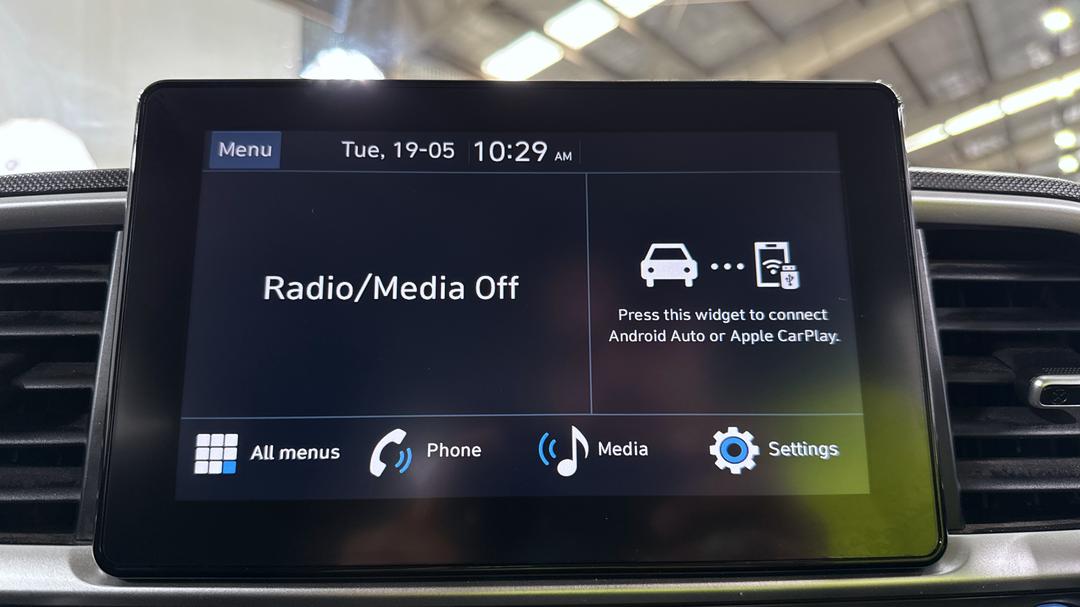 2025 Hyundai Venue Venue, Automatic, 23221 km, Infotainment System