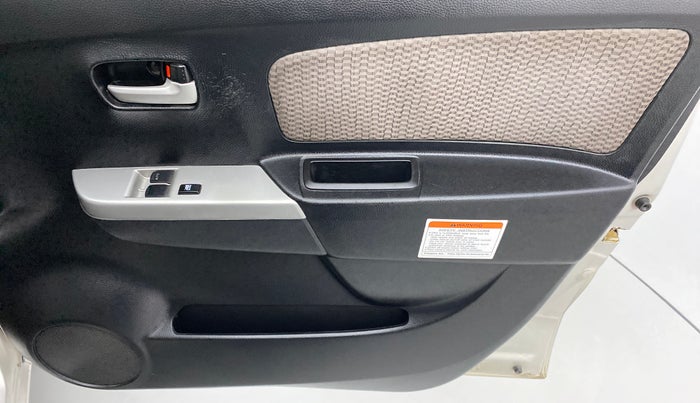 2013 Maruti Wagon R 1.0 LXI CNG, CNG, Manual, 68,380 km, Driver Side Door Panels Control
