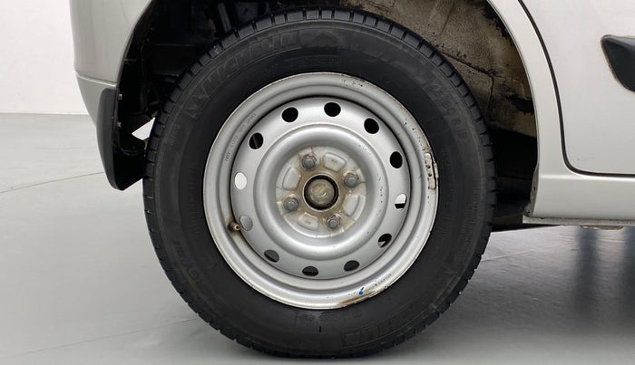 2013 Maruti Wagon R 1.0 LXI CNG, CNG, Manual, 68,380 km, Right Rear Wheel