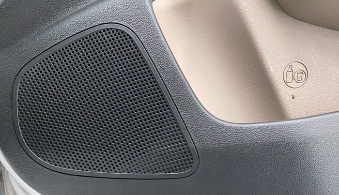 2017 Hyundai Grand i10 SPORTZ (O) 1.2 AT VTVT, Petrol, Automatic, 25,998 km, Speaker