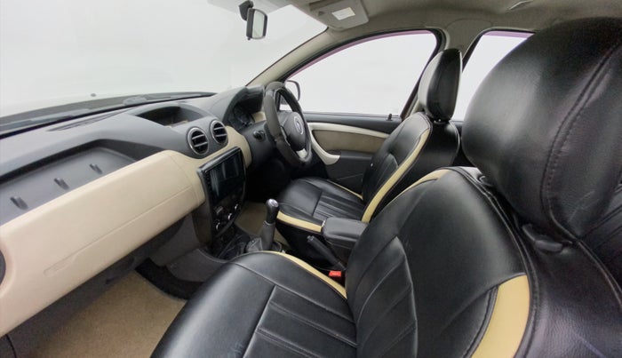 2014 Renault Duster 85 PS RXL PLUS DIESEL, Diesel, Manual, 1,10,526 km, Right Side Front Door Cabin