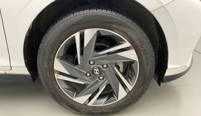 2020 Hyundai NEW I20 ASTA (O) 1.0 TURBO GDI DCT, Petrol, Automatic, 13,235 km, Right Front Wheel