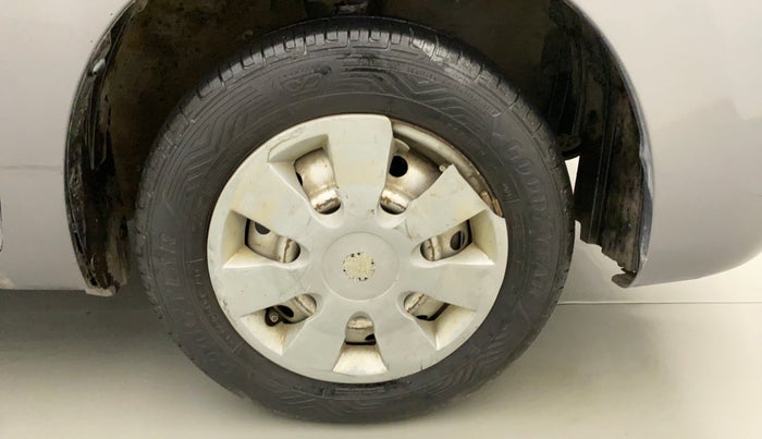 2012 Maruti Wagon R 1.0 LXI CNG, CNG, Manual, 96,134 km, Right Front Wheel